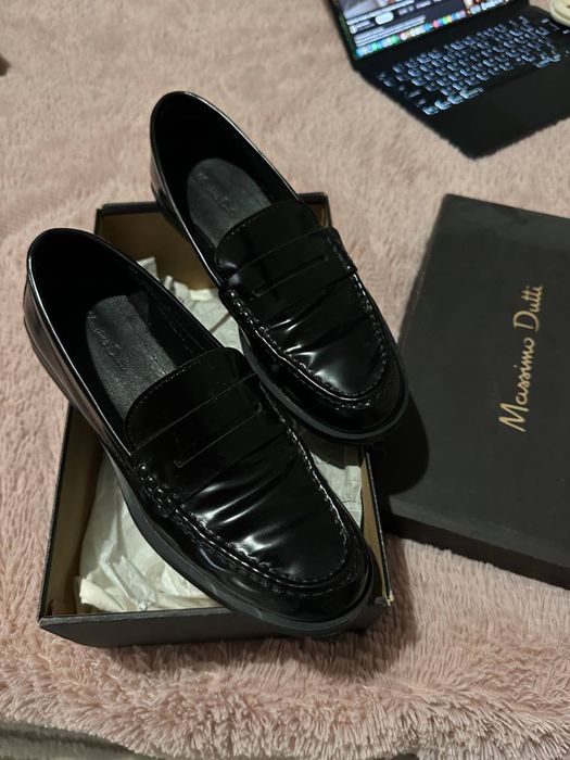 лофери Massimo Dutti