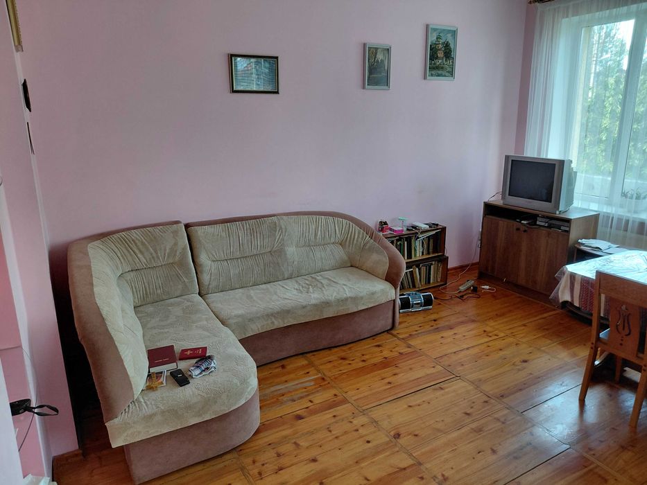 Продаж великого будинку на 2 сім'ї в селі Білогорща за 500 м від міста Львова - More