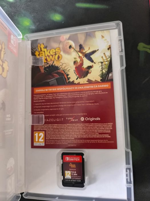 It takes two - kartridż do Nintendo Switch