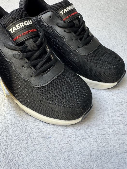 Nowe buty techniczne stalowe czubki 41 sneakersy
