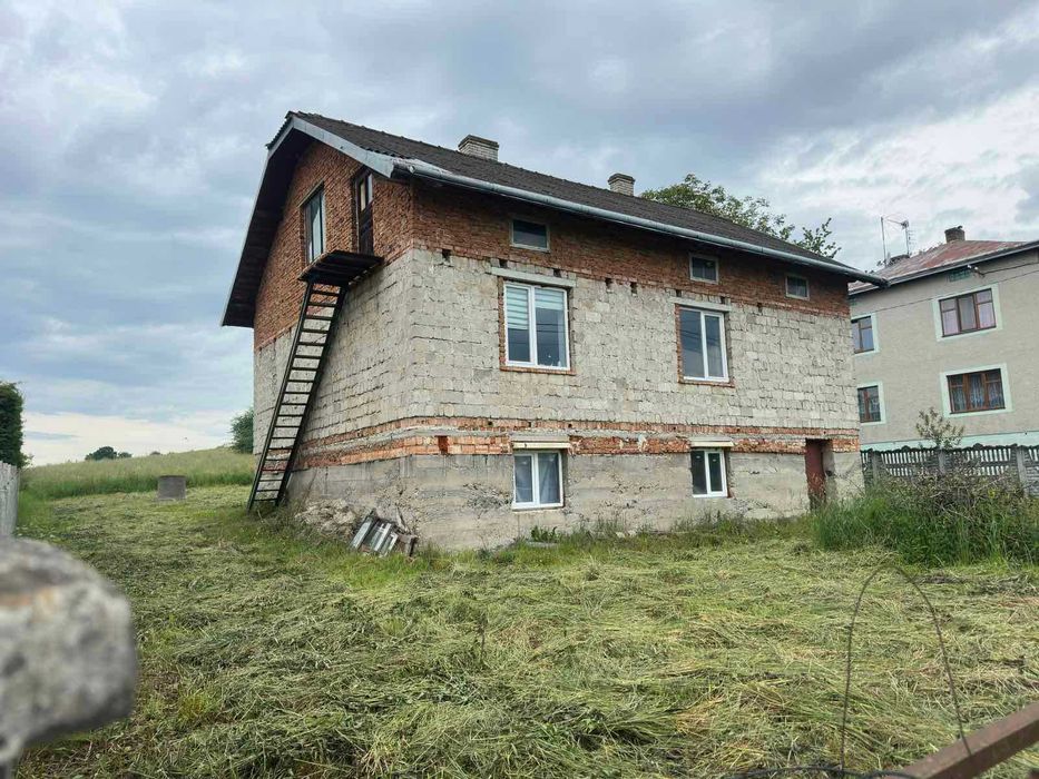 Продаж добротного будинку, лише 3км. до м. Дрогобич!