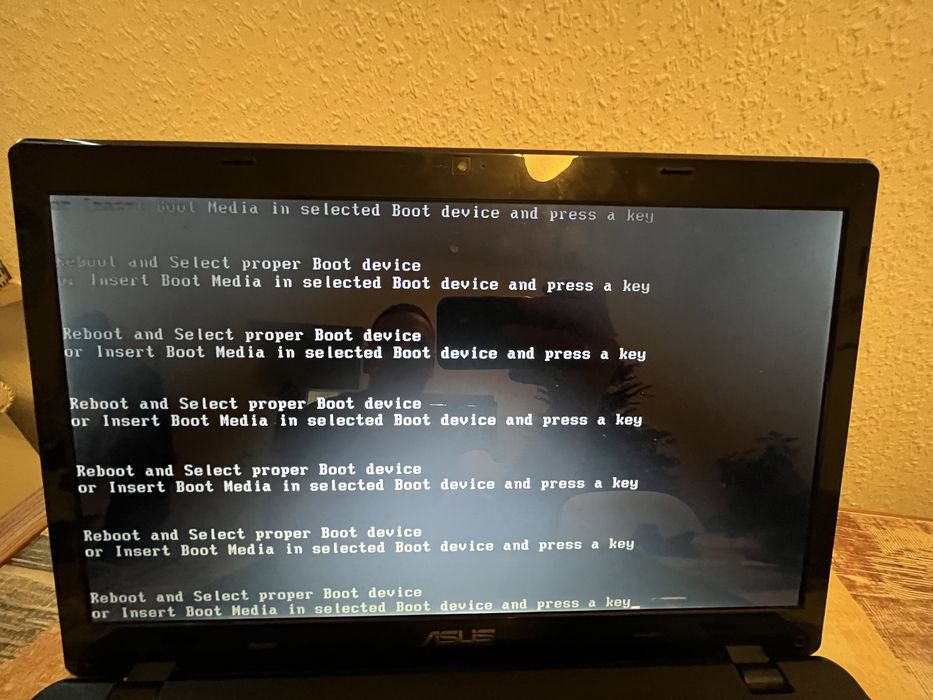 Ноутбук Asus x73b