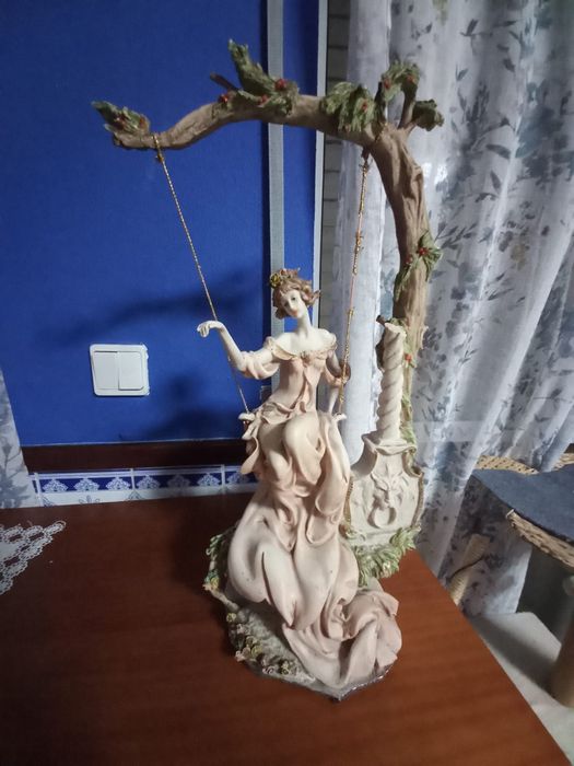 Estatueta   marfinite