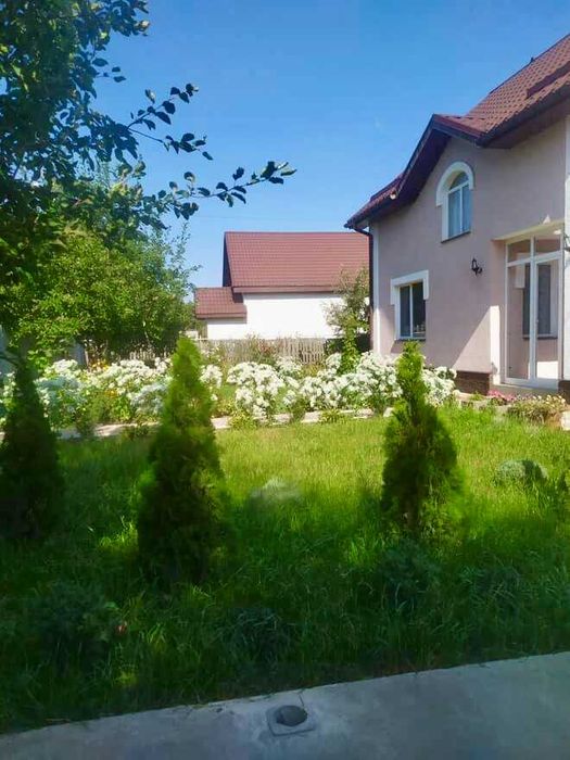 Продаж будинку м.Обухів м-н Дзюбівка