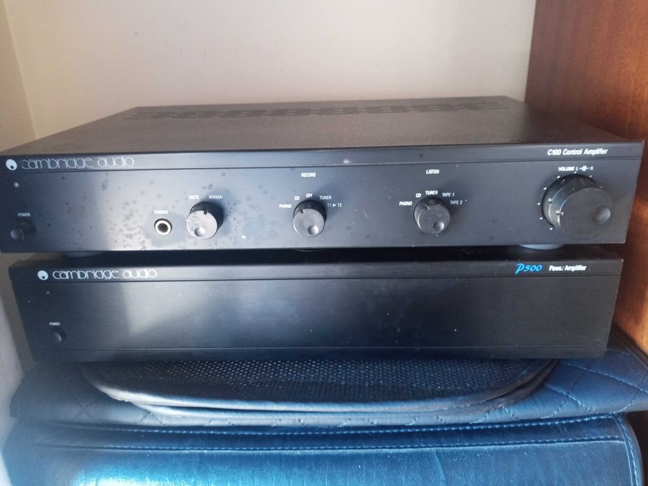 Pré-amplificador e power Cambridge Audio