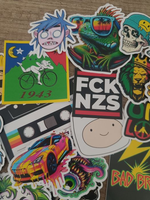 Pack 58 Autocolantes / Stickers – Estilo Pop, Geek, Skate & Cultura Urbana