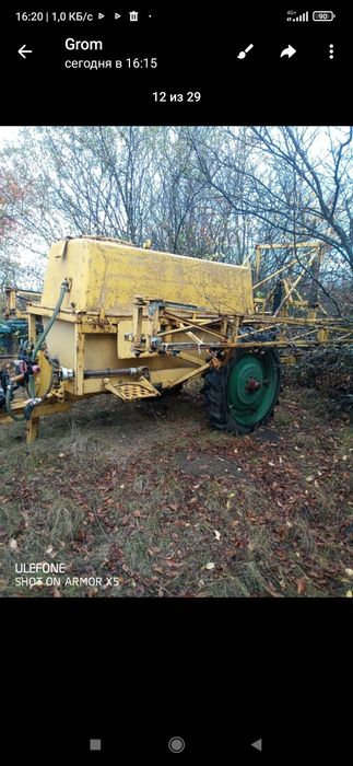 Продам тракторний прицеп,т 150,плуг три корпуси.оприскувач 2000