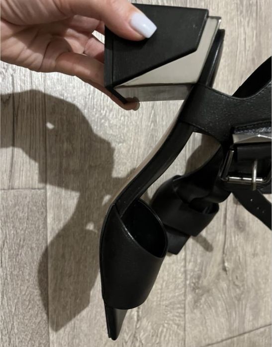 Босоніжки натуральна шкіра, Італія