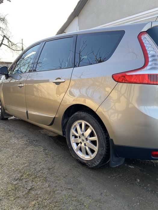 Продам гранд сценік 3 1.9 dci