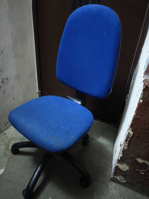 стул ссср . или  кресло копьютерное,  офисный стул
