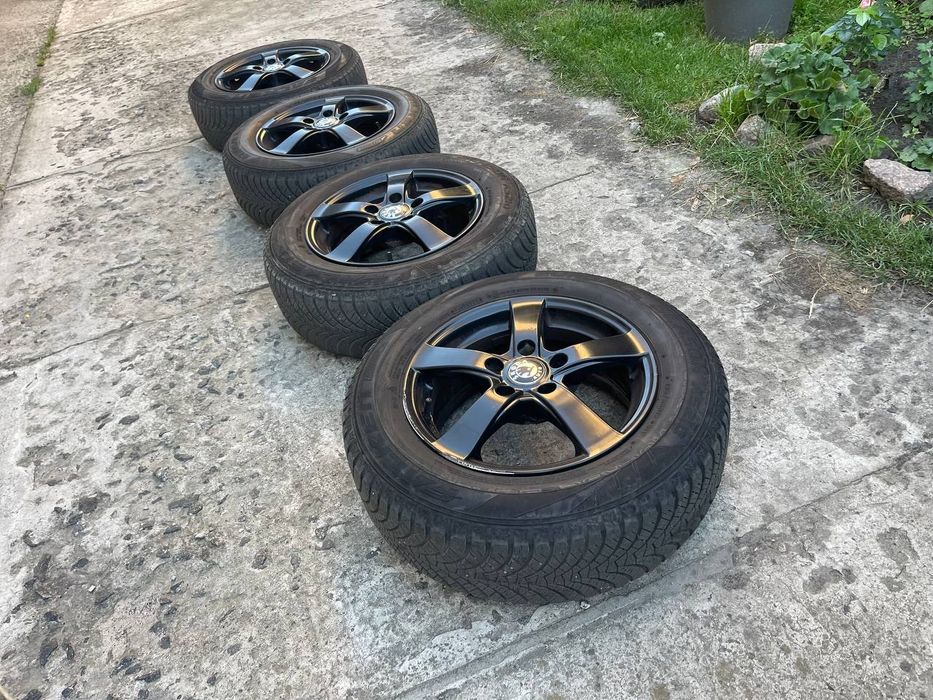 Диски з шинами R15 5:112 Skoda