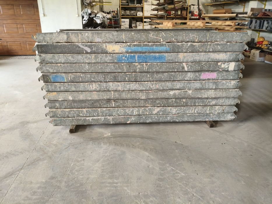 Rusztowanie elewacyjne Bosta