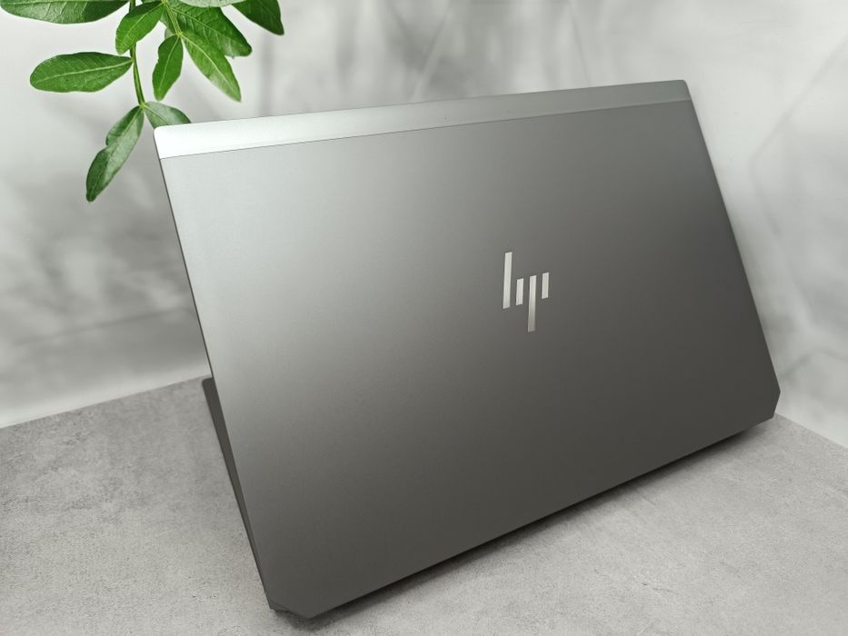 RTX 3000 Max-Q (6GB)/HP ZBook 17 G6/i7-9850H/16/NVMe 256/17.3"/IPS