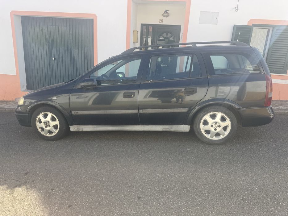 Opel Astra 1.4i Caravan -Precisa de embraiagem