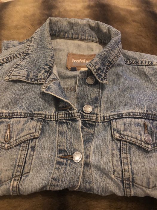 Blusão de ganga, com bolsos, aperta com botões