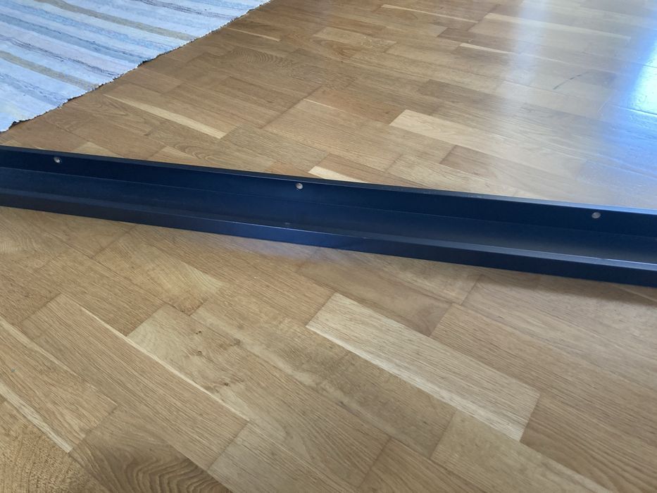 Prateleira preta Ikea 115 cm