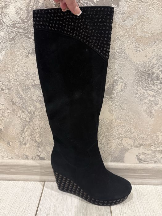 Продаю в хорошем состоянии сапоги