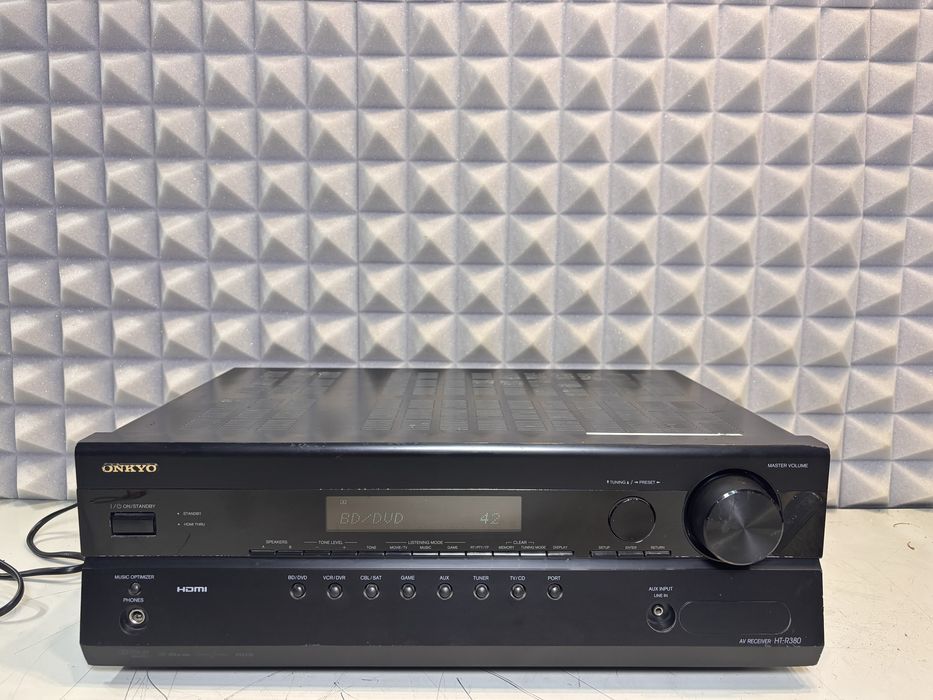 Amplituner Onkyo HT R 380