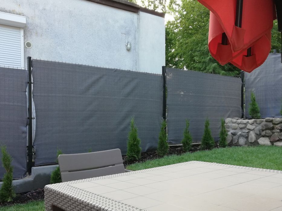 Siatka Cieniująca 90% Grafit Na Ogrodzenie 140 g/m2 Rolka 1,5m x 50m