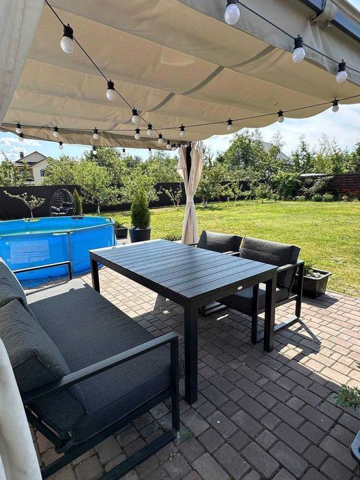 Просторий будинок 190 м² на 12 сотках у тихій зеленій локації