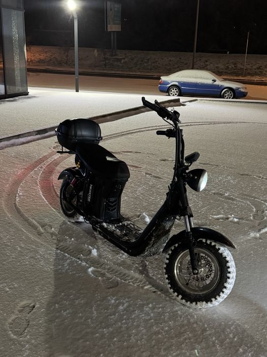 Електро скутер Maxxter ROCK