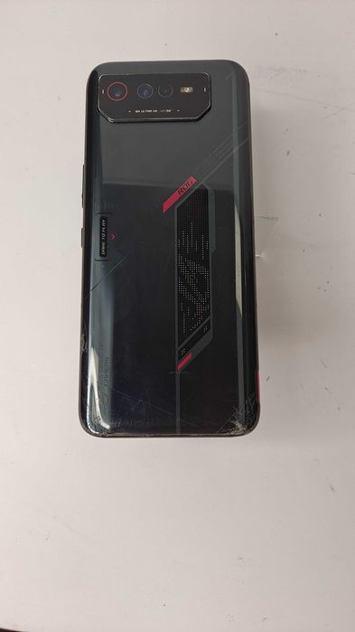 Telefon Asus Rog Phone 6 12/256 gb + akcesoria