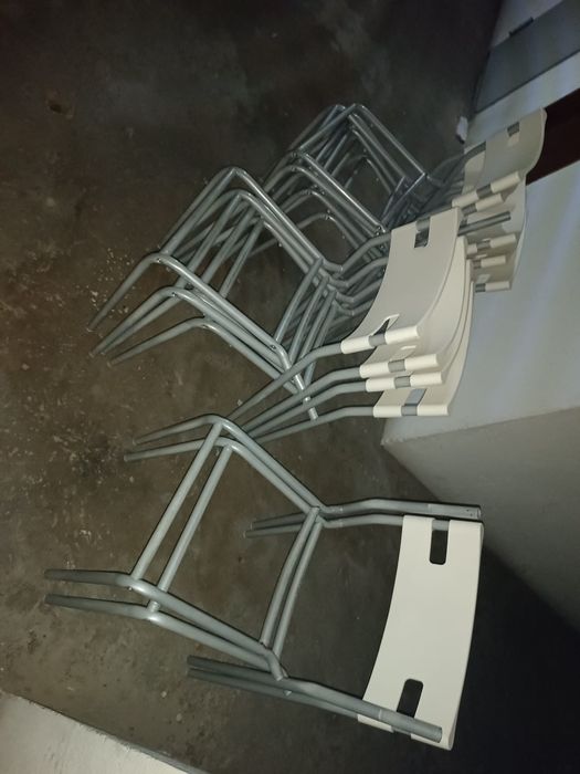 Cadeiras 12 unidades completas