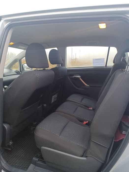 TOYOTA  VERSO 1.6   benzyna + gaz   2009 rok