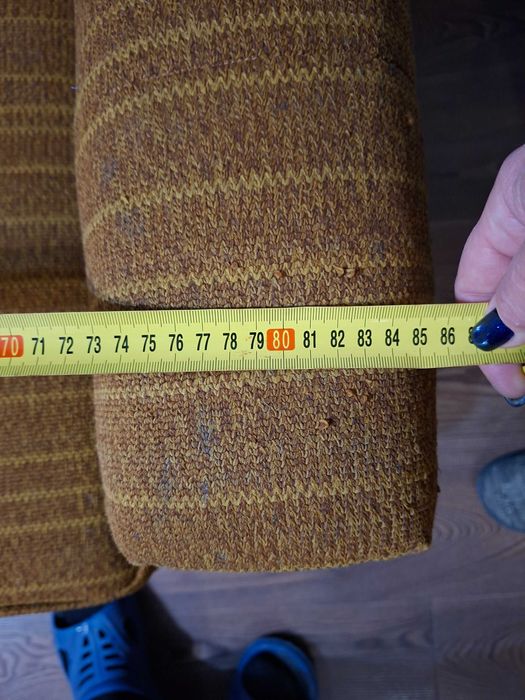 ПРОДАМ два кресла БУ