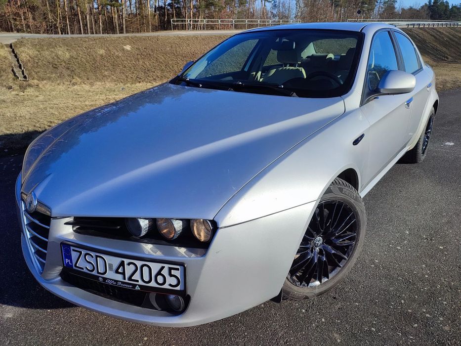 Alfa Romeo 159 Alfa Romeo 159 1.75 TBI Sedan 2010 rok