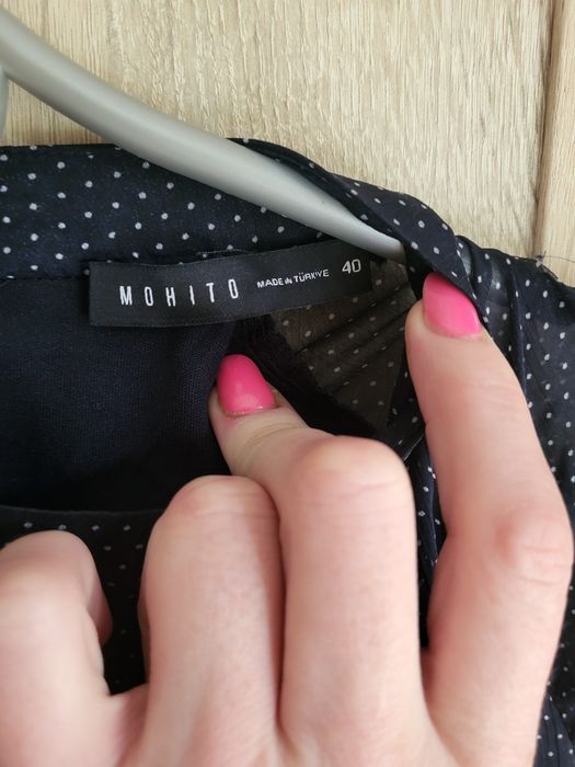Zwiewna sukienka w drobne grochy Mohito r 40 Nowa