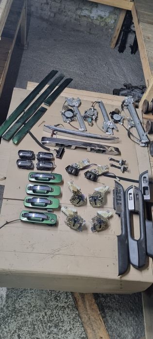 Замок Nissan X-Trail T30 левый правый передний задний багажника ручка