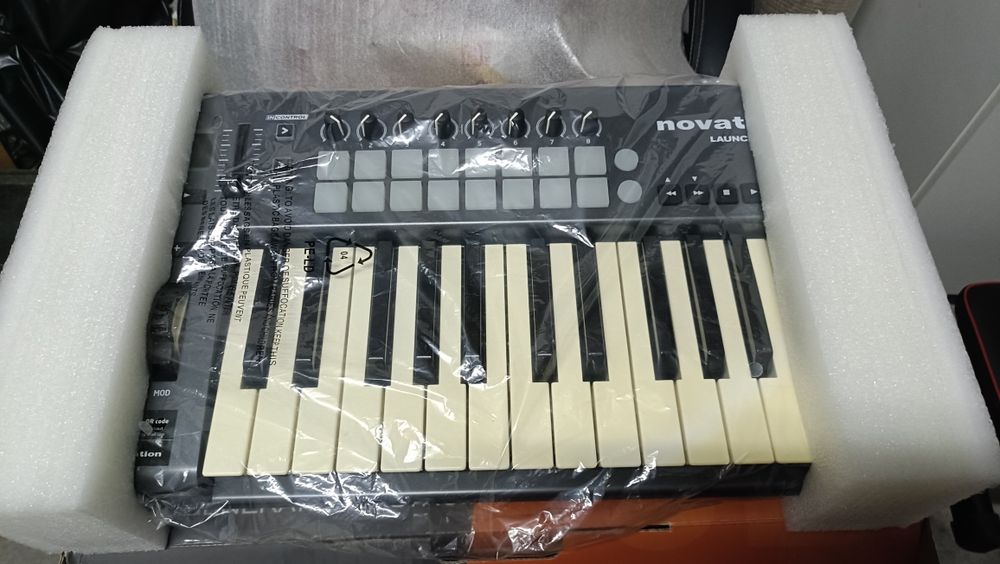 Launch25 novation