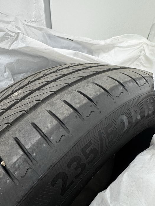 Komplet Opon letnich Continental Premium Contact 235/50 R19 Opony