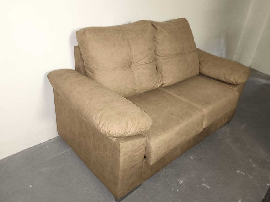 Sofá castanho como novo