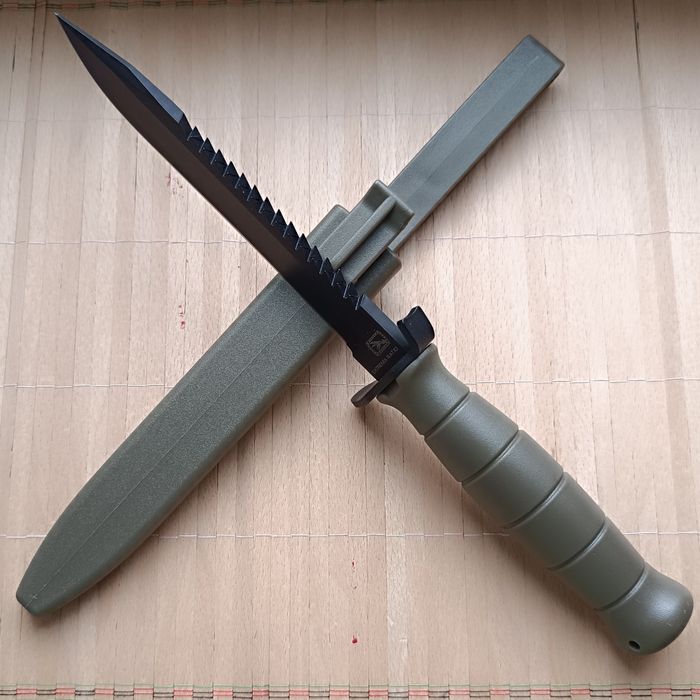 Штурмовий ніж Glock 81. Гравірування Extrema Ratio