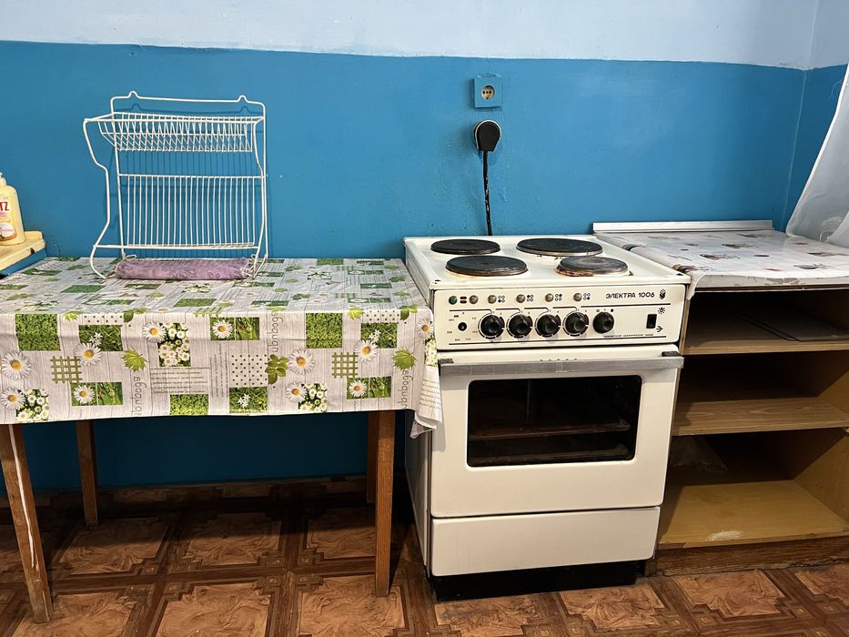 Візьму на квартиру дівчину без власника на підселення , район Аляска