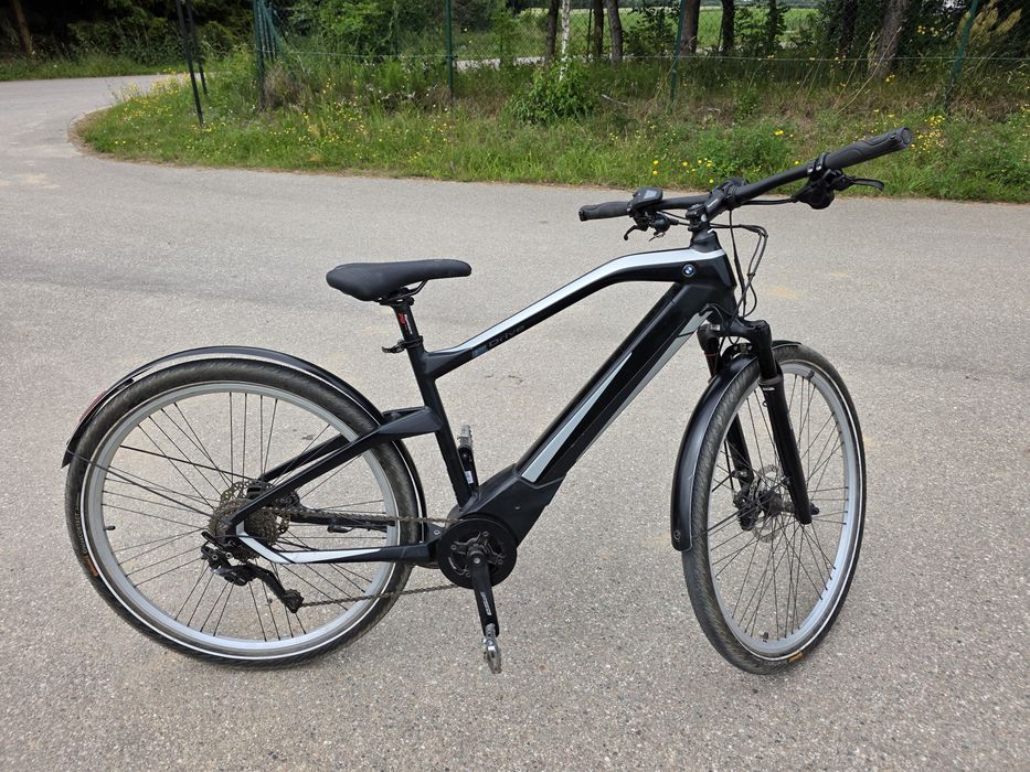 BMW hybryda elektryczna