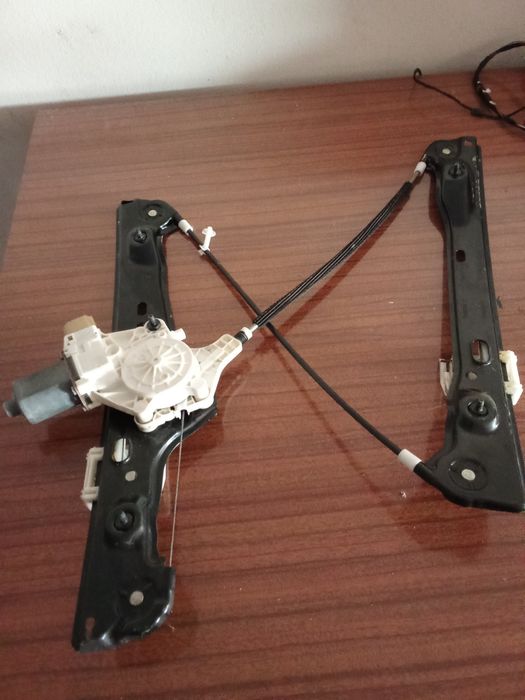 Elevador vidro E90 BMW com clips.