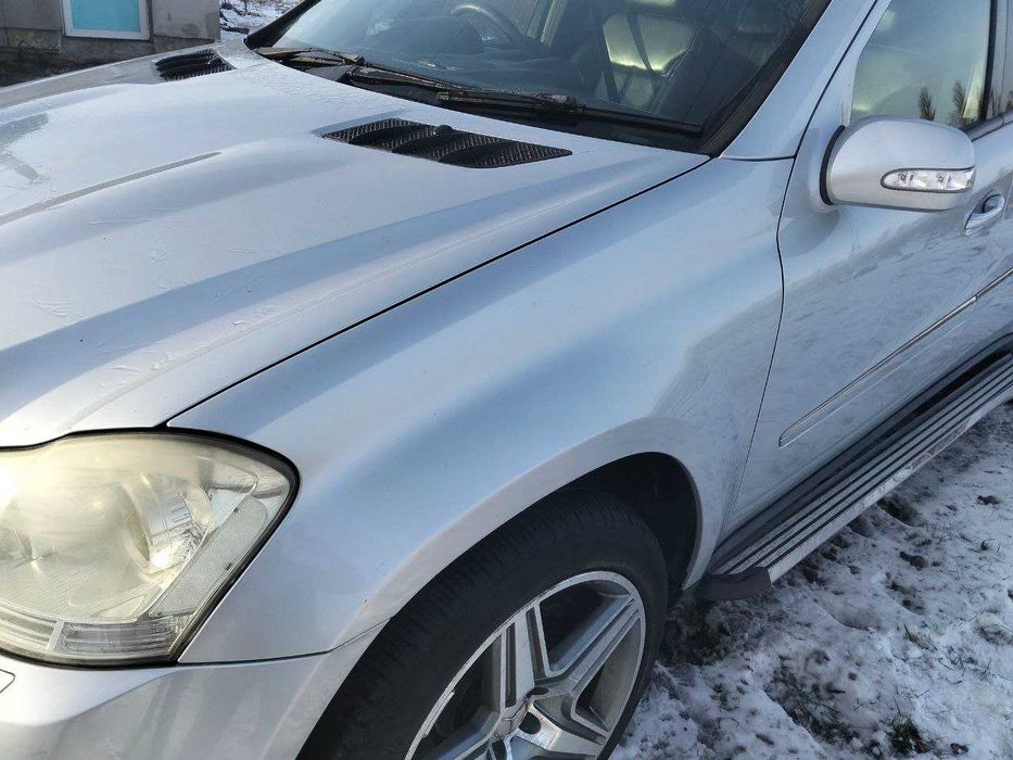 Крила передні Мерседес Гл 164 Mercedes GL 164 колір 775 оригінал