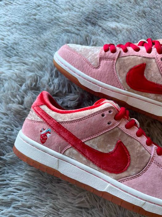 Nike SB Dunk Low StrangeLove Size 40EU