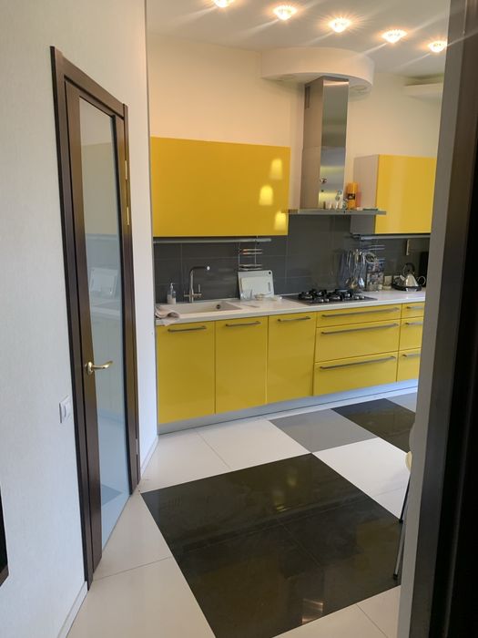 Продажа 3х кв ,общ.150м,цена 135т$торг