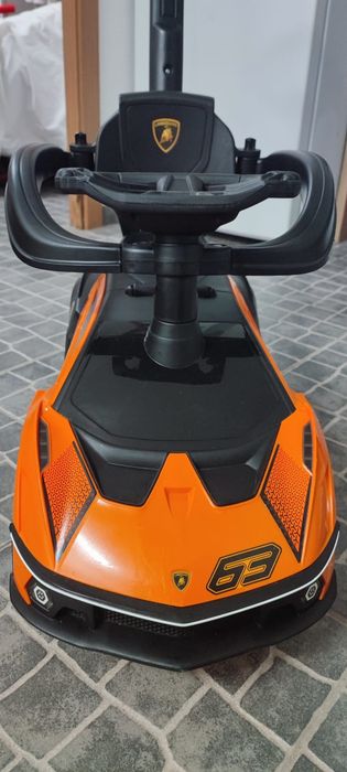 Carro bebé Lamborghini laranja impecável