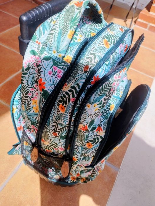 Mochila com rodinhas