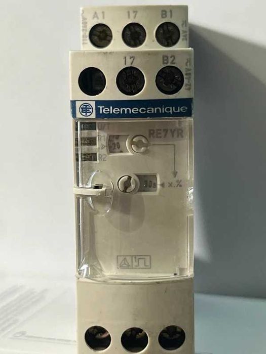 RE7YR12BU Telemecanique / Schneider temporizador arranque estrela triangulo