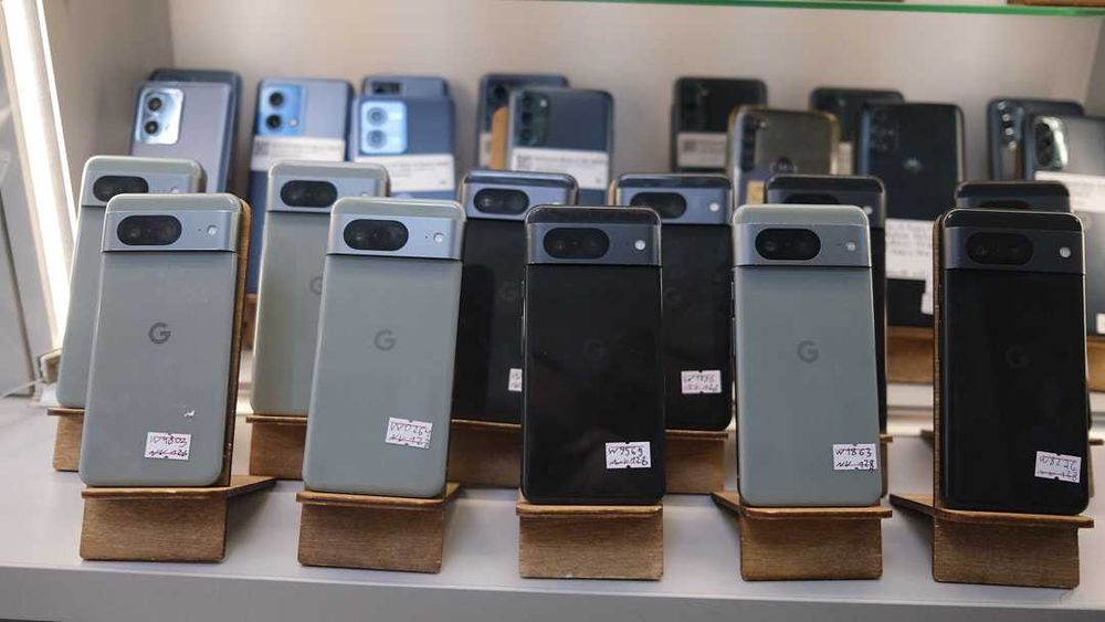 Google Pixel 8 8/128GB  Neverlock Obsidian Hazel асортимент