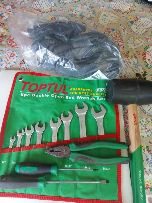 1 conjunto de Chaves de bocas marca toptul novo