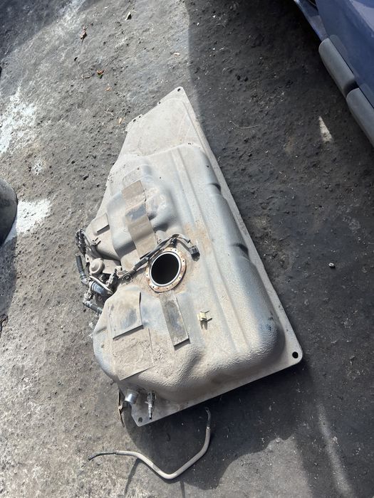 Бак бензобак Лексус рх Lexus rx 400 gibrid г07