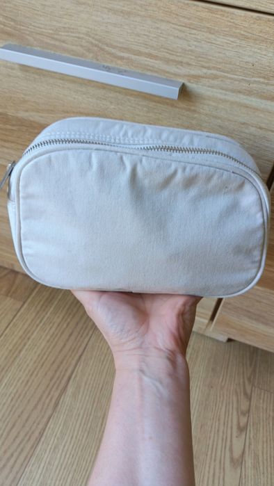 Kosmetyczka na kosmetyki Gap