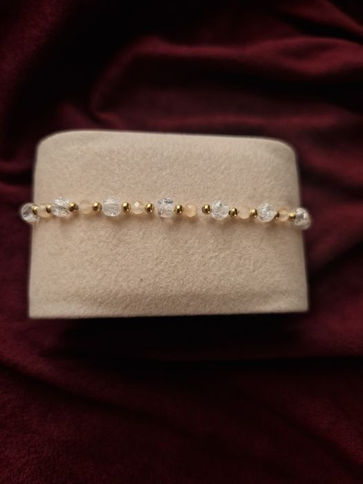 Bransoletka na gumce koraliki